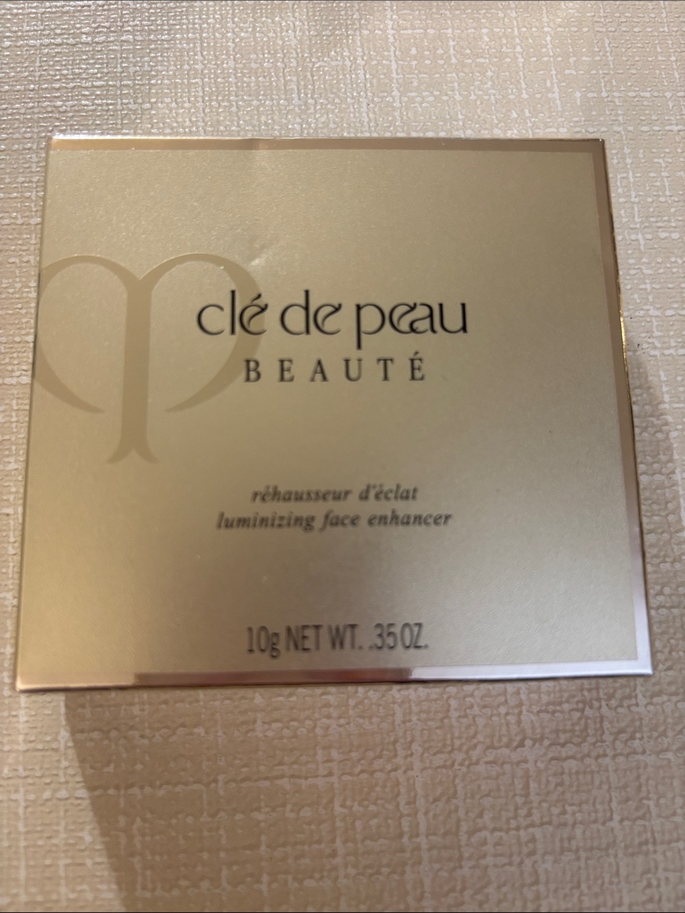 clé de peau Beauté Luminizing Face Enhancer - 10g net 18